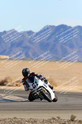 media/Jan-08-2022-SoCal Trackdays (Sat) [[1ec2777125]]/Turn 4 (1145am)/